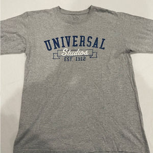 UNIVERSAL STUDIOS EST. 1912 SOFT QUALITY - SMALL GRAY T-SHIRT